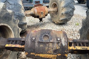 John Deere 1400 Axles  Part and Part Machine